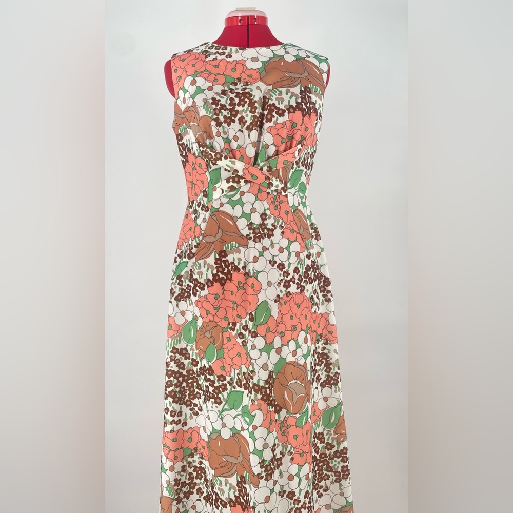 1960s Mod Floral Print Maxi Dress With Criss Cross Waist Detail - Picture 8 of 11